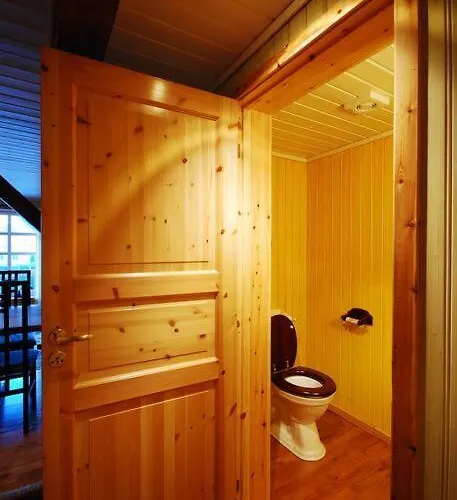 Rorbu With Sauna And Steam. Henningsvær