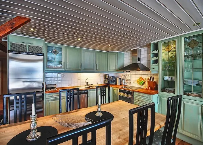 Rorbu With Sauna And Steam. * Henningsvær