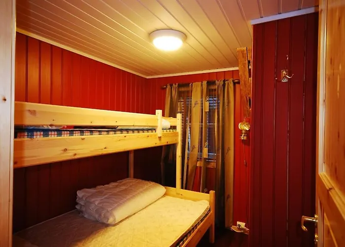 Rorbu With Sauna And Steam. Henningsvær