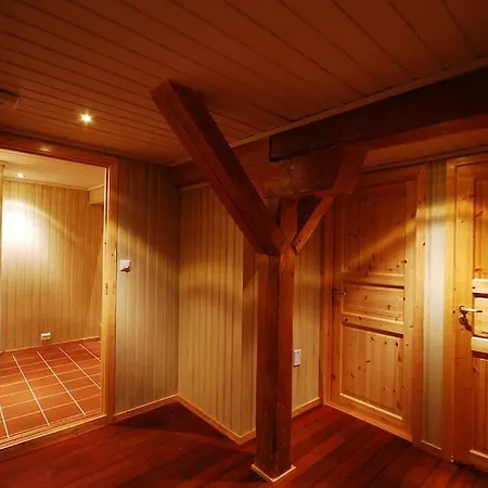 Apartamento Rorbu With Sauna And Steam. Henningsvær